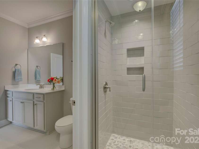 14229 Twin Eagles Lane, Charlotte, NC 28278.  MLS# CAR4235190, YatesRealty ID 12172. 