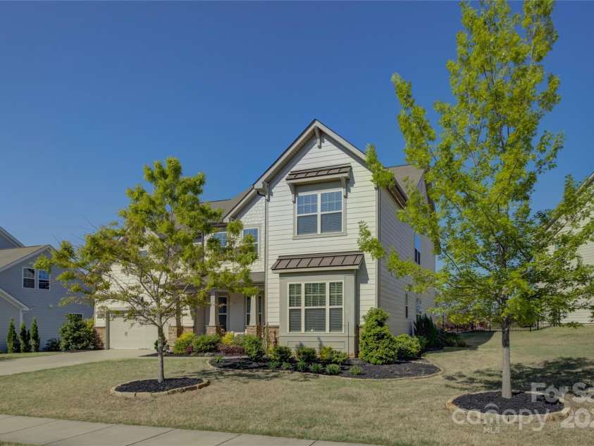 14229 Twin Eagles Lane, Charlotte, NC 28278.  MLS# CAR4235190, YatesRealty ID 12172. 