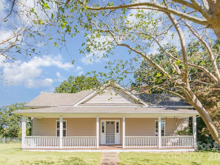 4030 Peachtree Street, Hickory Grove, SC 29717.  MLS# CAR4370278, YatesRealty ID 12172. 