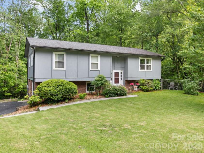 1 Laurel Forest Drive, Horse Shoe, NC 28742.  MLS# CAR4354873, YatesRealty ID 12174. 