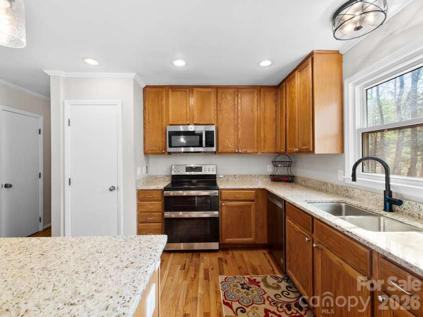 1 Laurel Forest Drive, Horse Shoe, NC 28742.  MLS# CAR4354873, YatesRealty ID 12174. 