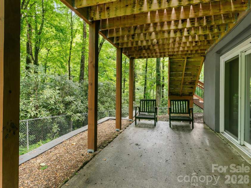 1 Laurel Forest Drive, Horse Shoe, NC 28742.  MLS# CAR4354873, YatesRealty ID 12174. 