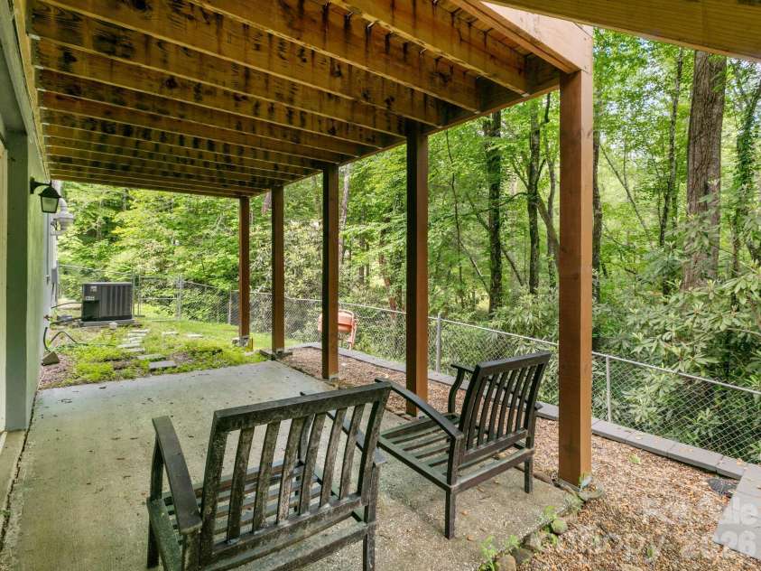 1 Laurel Forest Drive, Horse Shoe, NC 28742.  MLS# CAR4354873, YatesRealty ID 12174. 