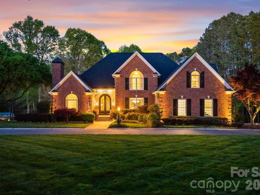 11555 Double Spring Road, Lewisville, NC 27023.  MLS# CAR4370300, YatesRealty ID 12175. When do the guests arrive? This home is made for entertaining!