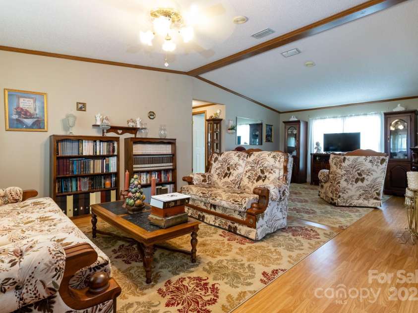 404 St Lukes Church Road, Kings Mountain, NC 28086.  MLS# CAR4255910, YatesRealty ID 12177. 