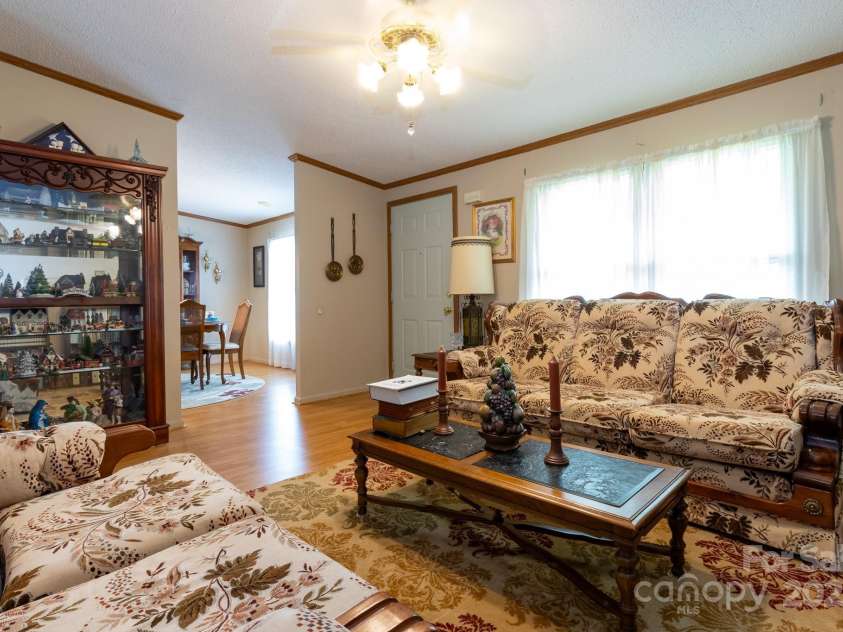 404 St Lukes Church Road, Kings Mountain, NC 28086.  MLS# CAR4255910, YatesRealty ID 12177. 