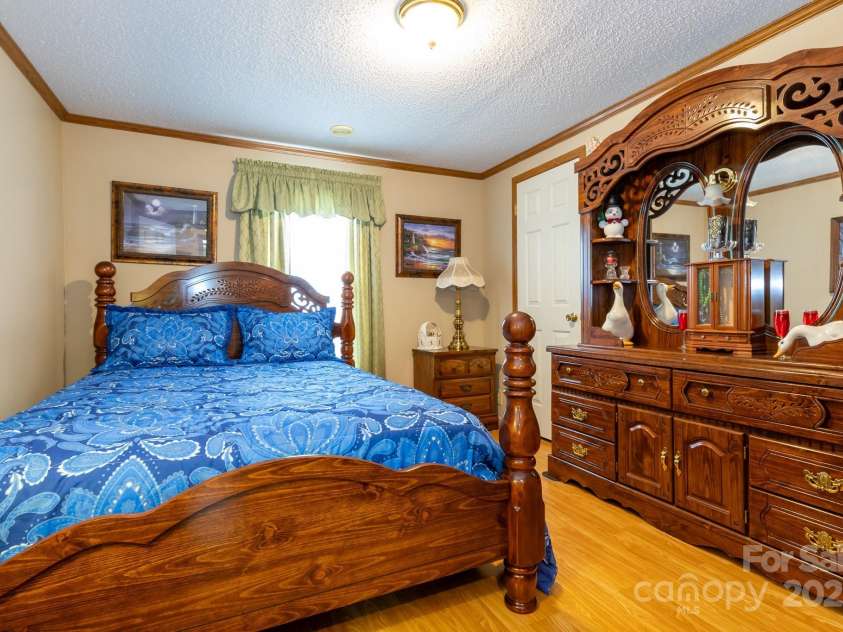 404 St Lukes Church Road, Kings Mountain, NC 28086.  MLS# CAR4255910, YatesRealty ID 12177. 