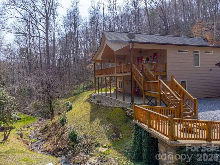 151 High Grove Parkway, Whittier, NC 28789.  MLS# CAR4360821, YatesRealty ID 12178. 