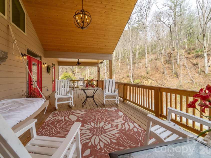 151 High Grove Parkway, Whittier, NC 28789.  MLS# CAR4360821, YatesRealty ID 12178. 
