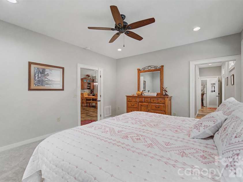 151 High Grove Parkway, Whittier, NC 28789.  MLS# CAR4360821, YatesRealty ID 12178. 