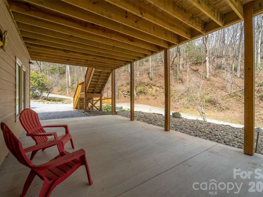 151 High Grove Parkway, Whittier, NC 28789.  MLS# CAR4360821, YatesRealty ID 12178. 