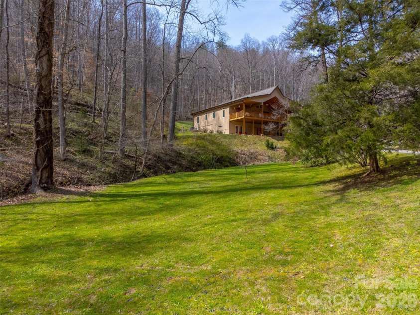 151 High Grove Parkway, Whittier, NC 28789.  MLS# CAR4360821, YatesRealty ID 12178. 