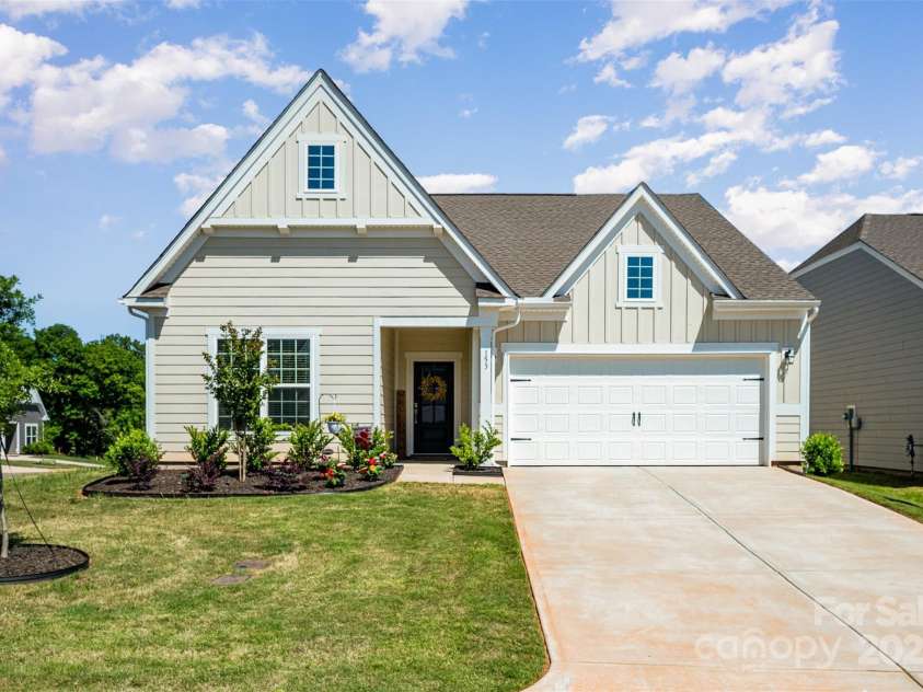 153 Pampas Place, Statesville, NC 28625.  MLS# CAR4247050, YatesRealty ID 12178. 