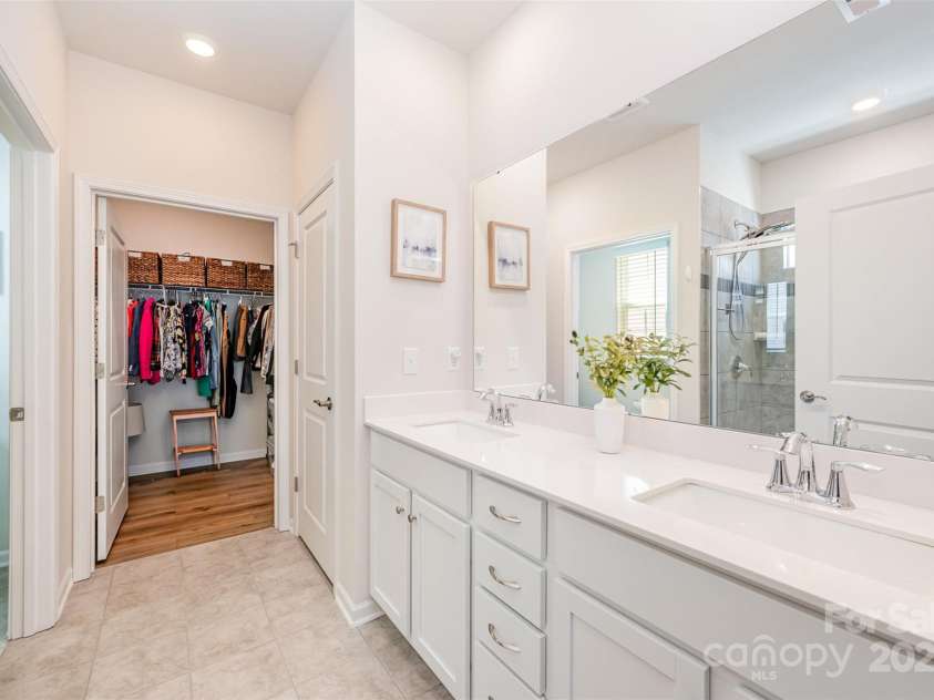 153 Pampas Place, Statesville, NC 28625.  MLS# CAR4247050, YatesRealty ID 12178. 