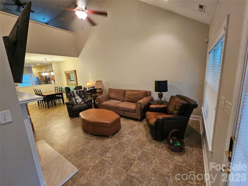 2026 Talbot Lane, Hickory, NC 28602.  MLS# CAR4337462, YatesRealty ID 12179. 