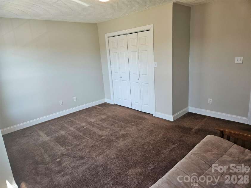 2026 Talbot Lane, Hickory, NC 28602.  MLS# CAR4337462, YatesRealty ID 12179. 