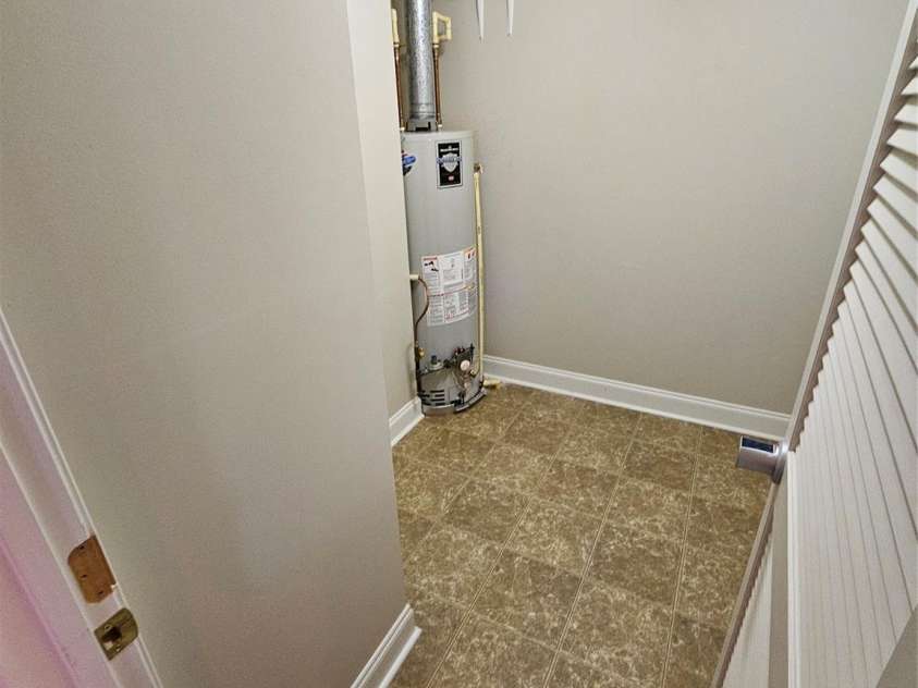 2026 Talbot Lane, Hickory, NC 28602.  MLS# CAR4337462, YatesRealty ID 12179. 