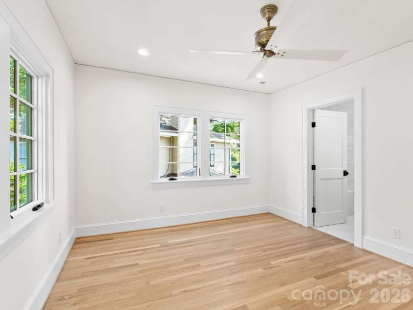 18 Normandy Road, Asheville, NC 28803.  MLS# CAR4353910, YatesRealty ID 12180. 