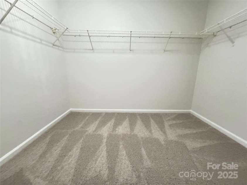 2815 Cartesian Drive, Charlotte, NC 28214.  MLS# CAR4248401, YatesRealty ID 12180. 