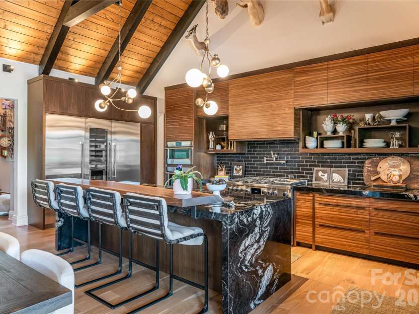 163 Annabelle Linn Drive, Fairview, NC 28730.  MLS# CAR4360158, YatesRealty ID 12181. 