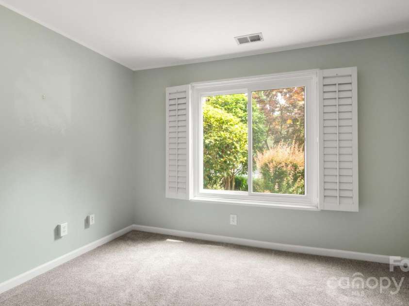 8326 Ramath Drive, Charlotte, NC 28211.  MLS# CAR4250067, YatesRealty ID 12182. Downstairs bedroom perfect for guest room or home office~!