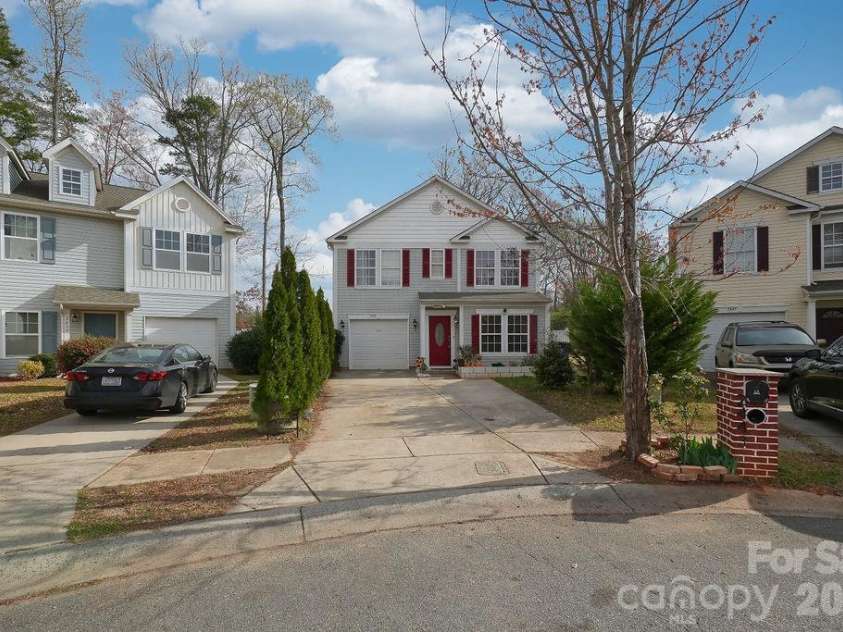 2443 Mint Thistle Court, Charlotte, NC 28269.  MLS# CAR4355919, YatesRealty ID 12185. 