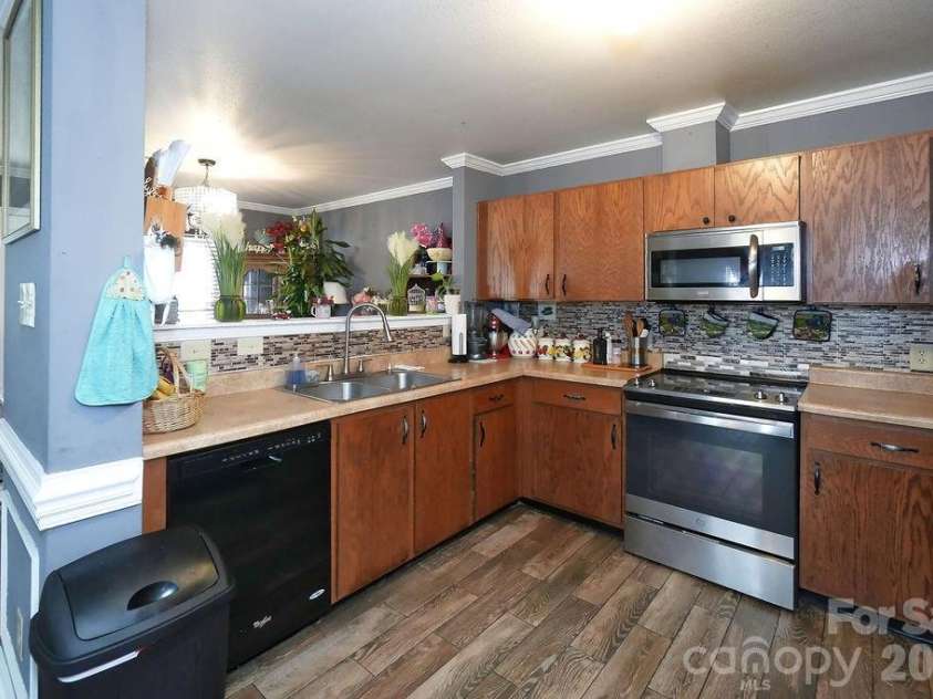 2443 Mint Thistle Court, Charlotte, NC 28269.  MLS# CAR4355919, YatesRealty ID 12185. 