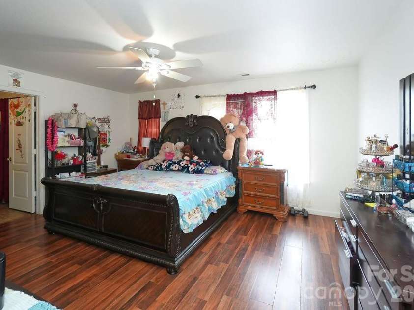 2443 Mint Thistle Court, Charlotte, NC 28269.  MLS# CAR4355919, YatesRealty ID 12185. 