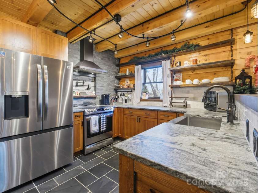132 Grandview Drive, Rutherfordton, NC 28139.  MLS# CAR4332359, YatesRealty ID 12186. 