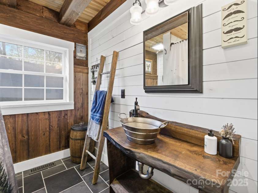 132 Grandview Drive, Rutherfordton, NC 28139.  MLS# CAR4332359, YatesRealty ID 12186. 