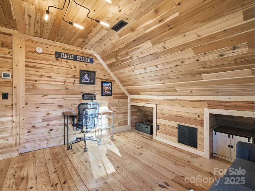 132 Grandview Drive, Rutherfordton, NC 28139.  MLS# CAR4332359, YatesRealty ID 12186. 