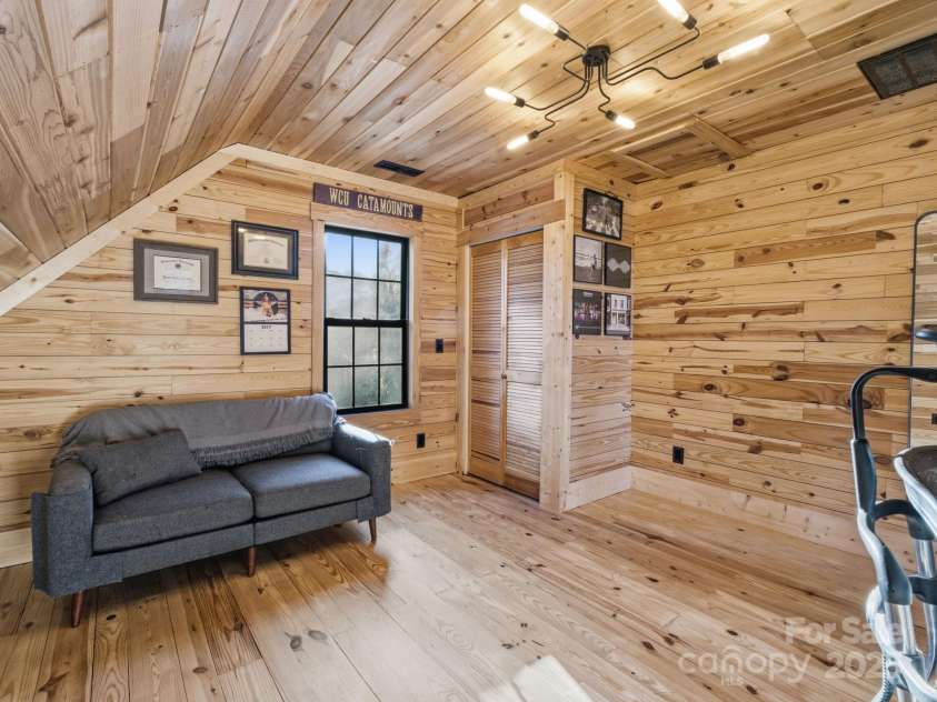 132 Grandview Drive, Rutherfordton, NC 28139.  MLS# CAR4332359, YatesRealty ID 12186. 