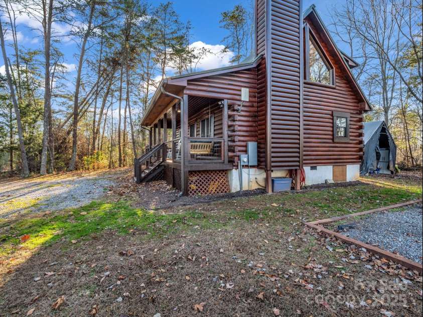 132 Grandview Drive, Rutherfordton, NC 28139.  MLS# CAR4332359, YatesRealty ID 12186. 