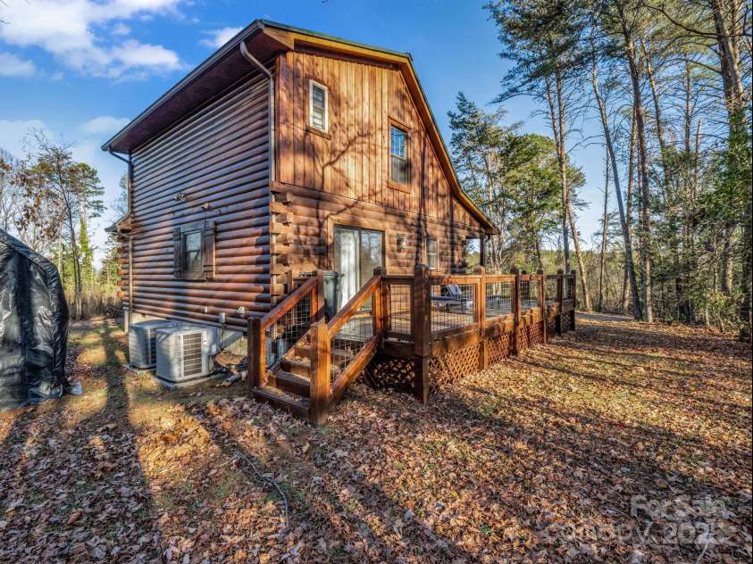 132 Grandview Drive, Rutherfordton, NC 28139.  MLS# CAR4332359, YatesRealty ID 12186. 