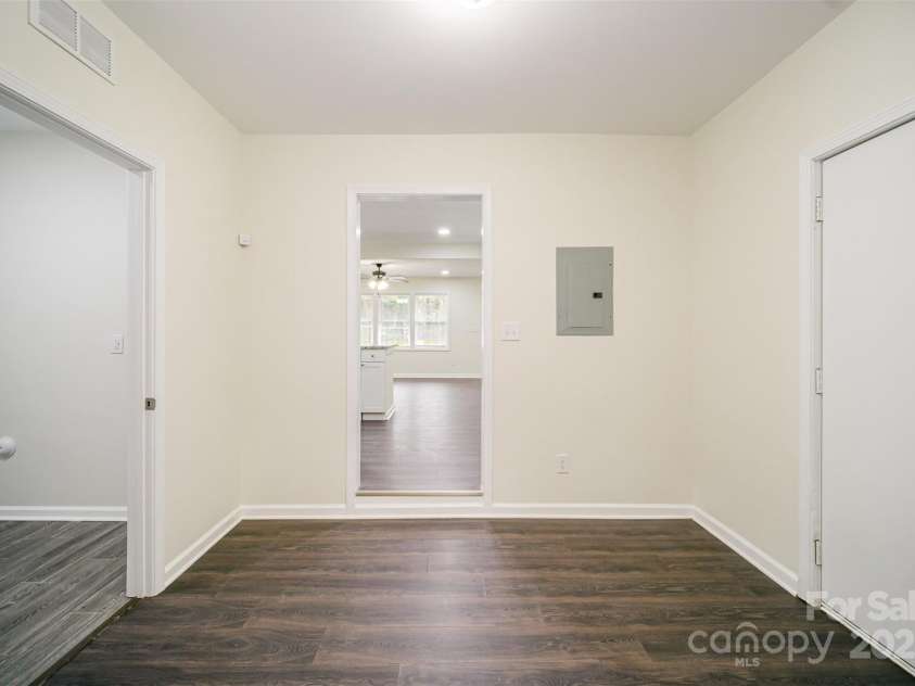 8624 Sharonbrook Drive, Charlotte, NC 28210.  MLS# CAR4226315, YatesRealty ID 12187. Entrance to Primary Suite