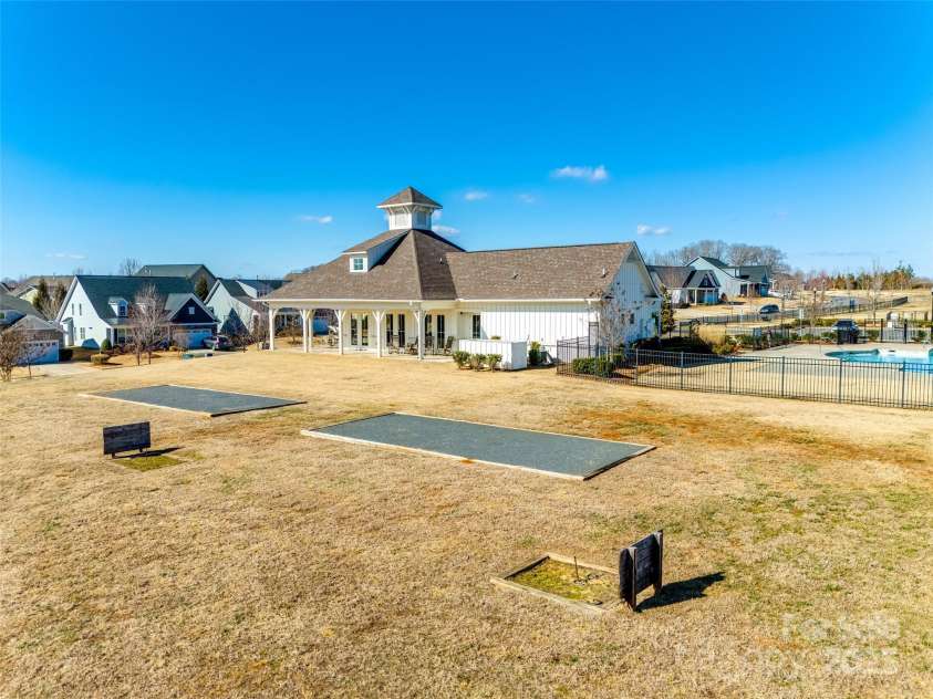 1024 Mayapple Way, Belmont, NC 28012.  MLS# CAR4223708, YatesRealty ID 12188. Bocce Ball and Horse Shoe Courts
