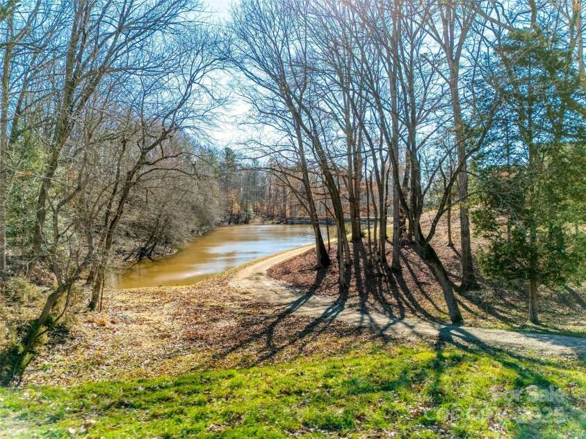 1024 Mayapple Way, Belmont, NC 28012.  MLS# CAR4223708, YatesRealty ID 12188. Carolina Thread Trail/Lake Wylie