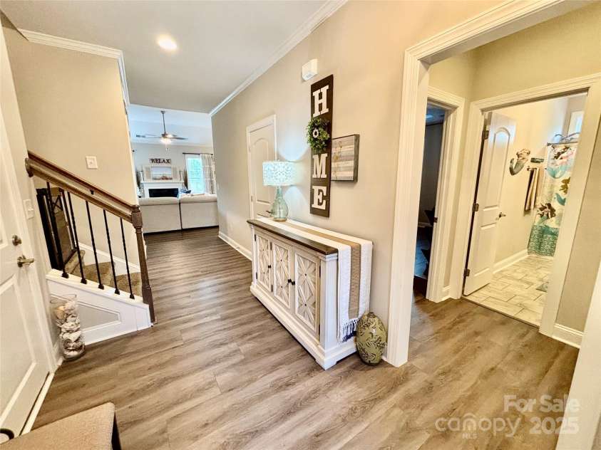 1024 Mayapple Way, Belmont, NC 28012.  MLS# CAR4223708, YatesRealty ID 12188. Entry