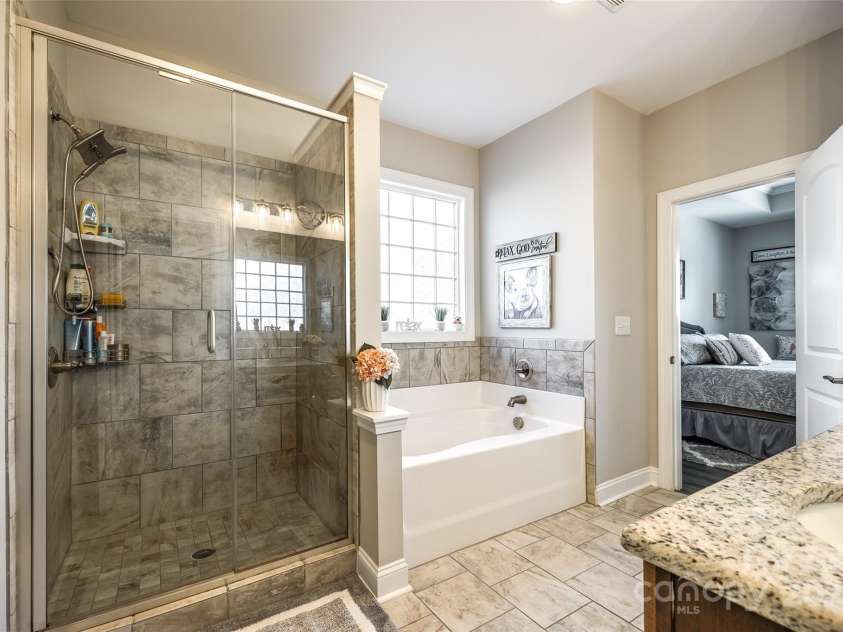 1024 Mayapple Way, Belmont, NC 28012.  MLS# CAR4223708, YatesRealty ID 12188. Sellers chose this upgrade when building!