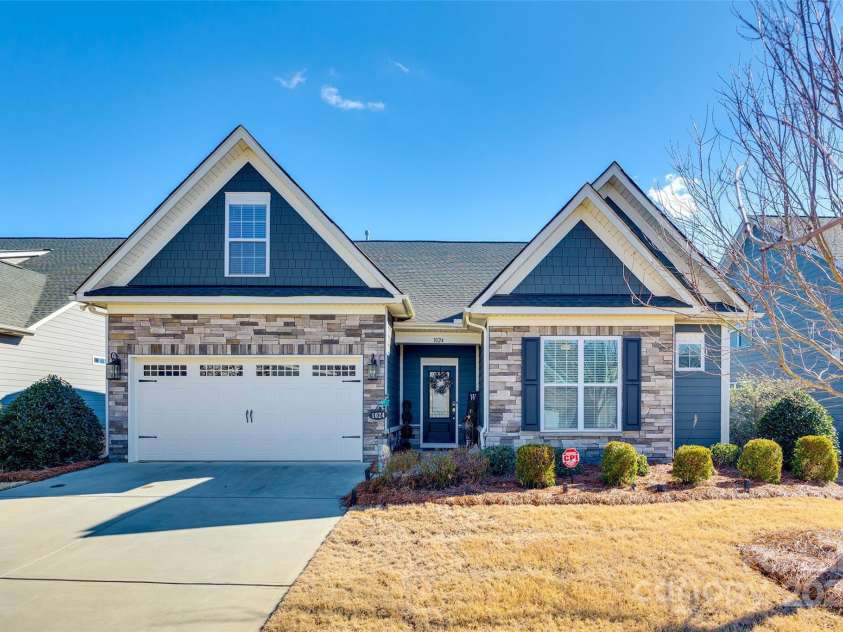 1024 Mayapple Way, Belmont, NC 28012.  MLS# CAR4223708, YatesRealty ID 12188. Welcome Home!