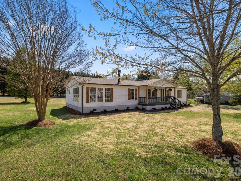 161 Baxter Way, Forest City, NC 28043.  MLS# CAR4362522, YatesRealty ID 12188. 