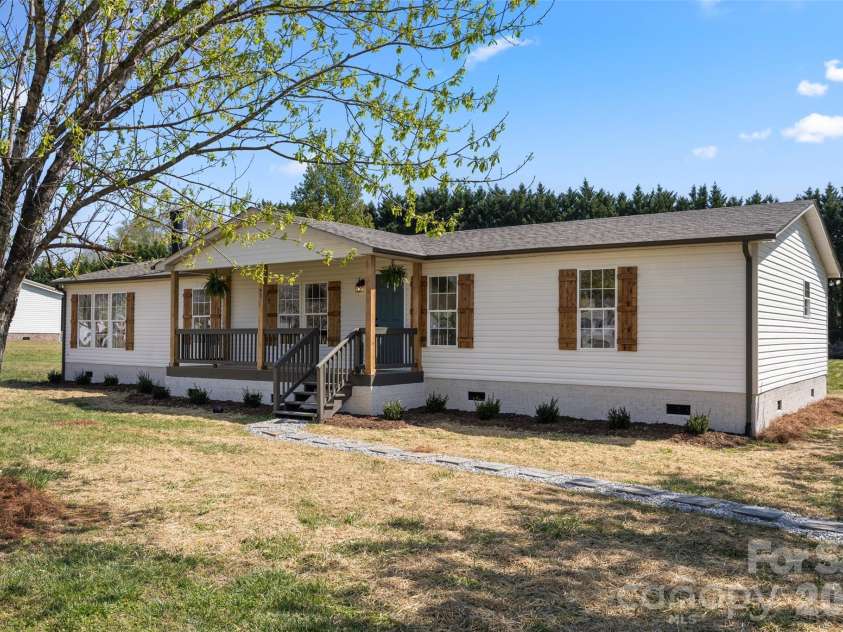 161 Baxter Way, Forest City, NC 28043.  MLS# CAR4362522, YatesRealty ID 12188. 