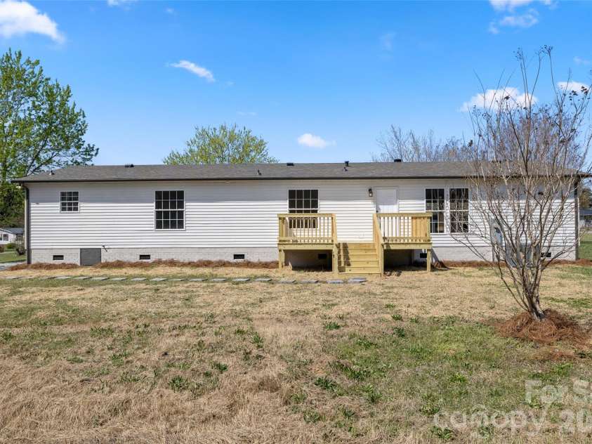 161 Baxter Way, Forest City, NC 28043.  MLS# CAR4362522, YatesRealty ID 12188. 