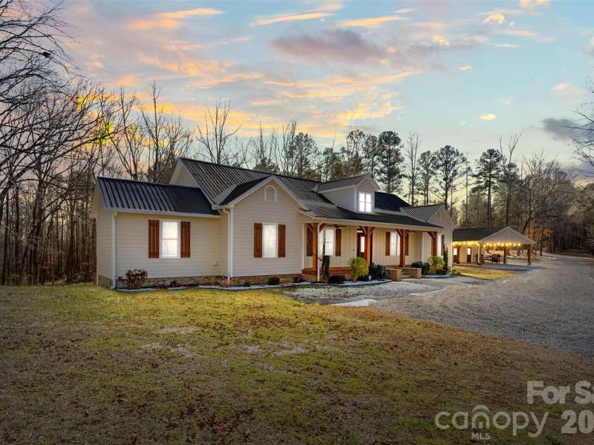 2370 Killian Road, Edgemoor, SC 29712.  MLS# CAR4341782, YatesRealty ID 1219. 