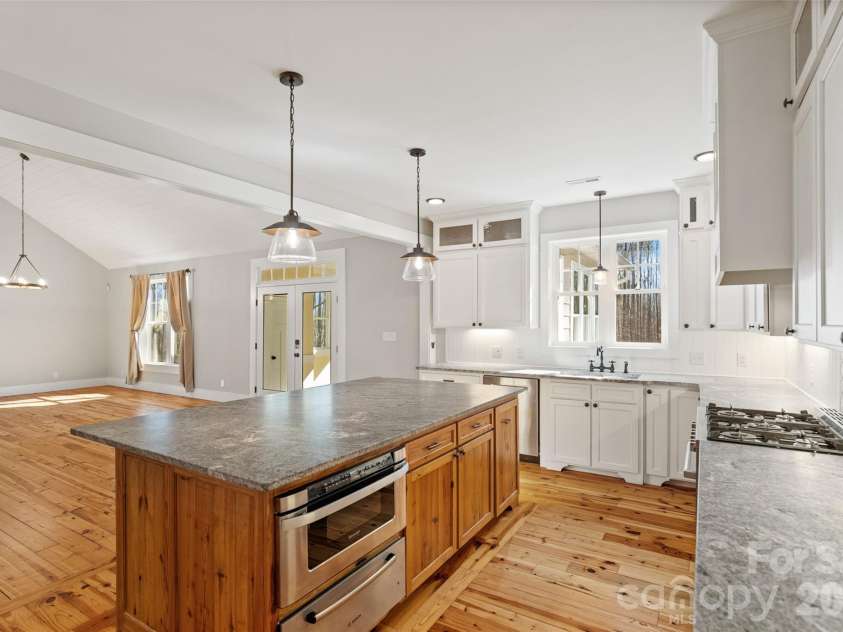 2370 Killian Road, Edgemoor, SC 29712.  MLS# CAR4341782, YatesRealty ID 1219. 