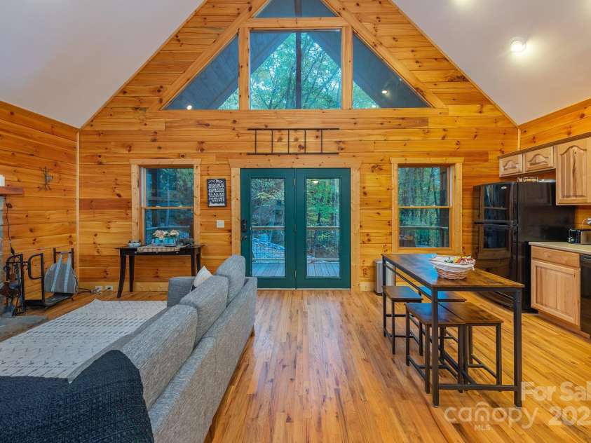 100 Candlemaker Trail, Maggie Valley, NC 28751.  MLS# CAR4249616, YatesRealty ID 12191. 