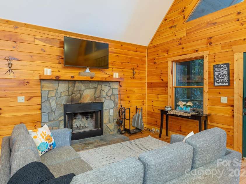 100 Candlemaker Trail, Maggie Valley, NC 28751.  MLS# CAR4249616, YatesRealty ID 12191. 