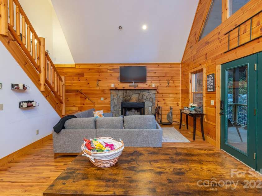 100 Candlemaker Trail, Maggie Valley, NC 28751.  MLS# CAR4249616, YatesRealty ID 12191. 