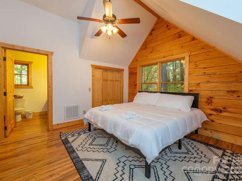 100 Candlemaker Trail, Maggie Valley, NC 28751.  MLS# CAR4249616, YatesRealty ID 12191. 