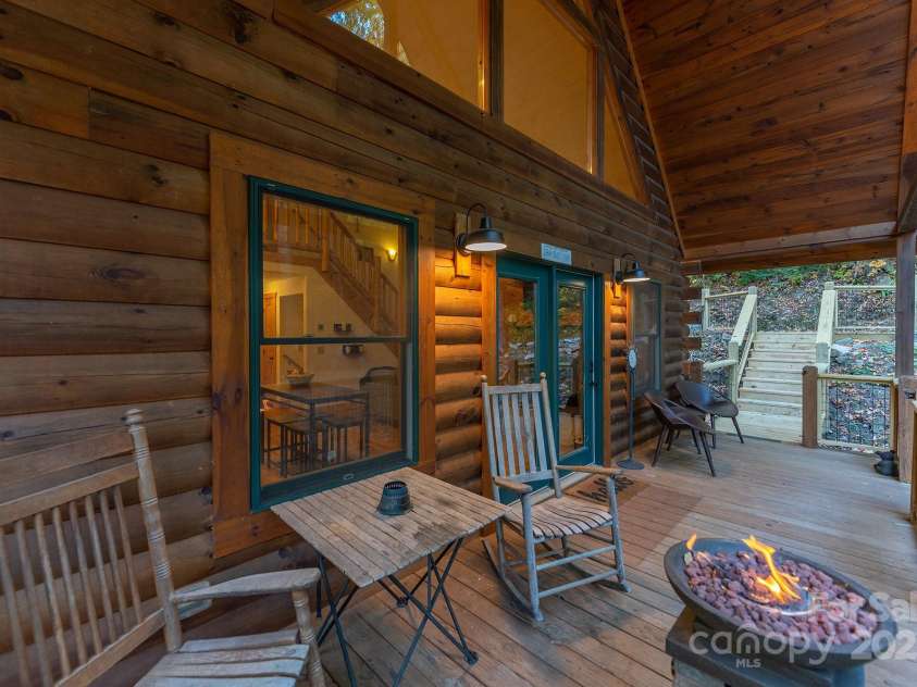 100 Candlemaker Trail, Maggie Valley, NC 28751.  MLS# CAR4249616, YatesRealty ID 12191. 